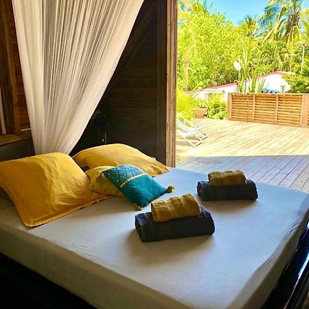 Charmant Bungalow Tout Confort Climatise - Terrasse Et Acces Plage ! Deshaies Exterior foto
